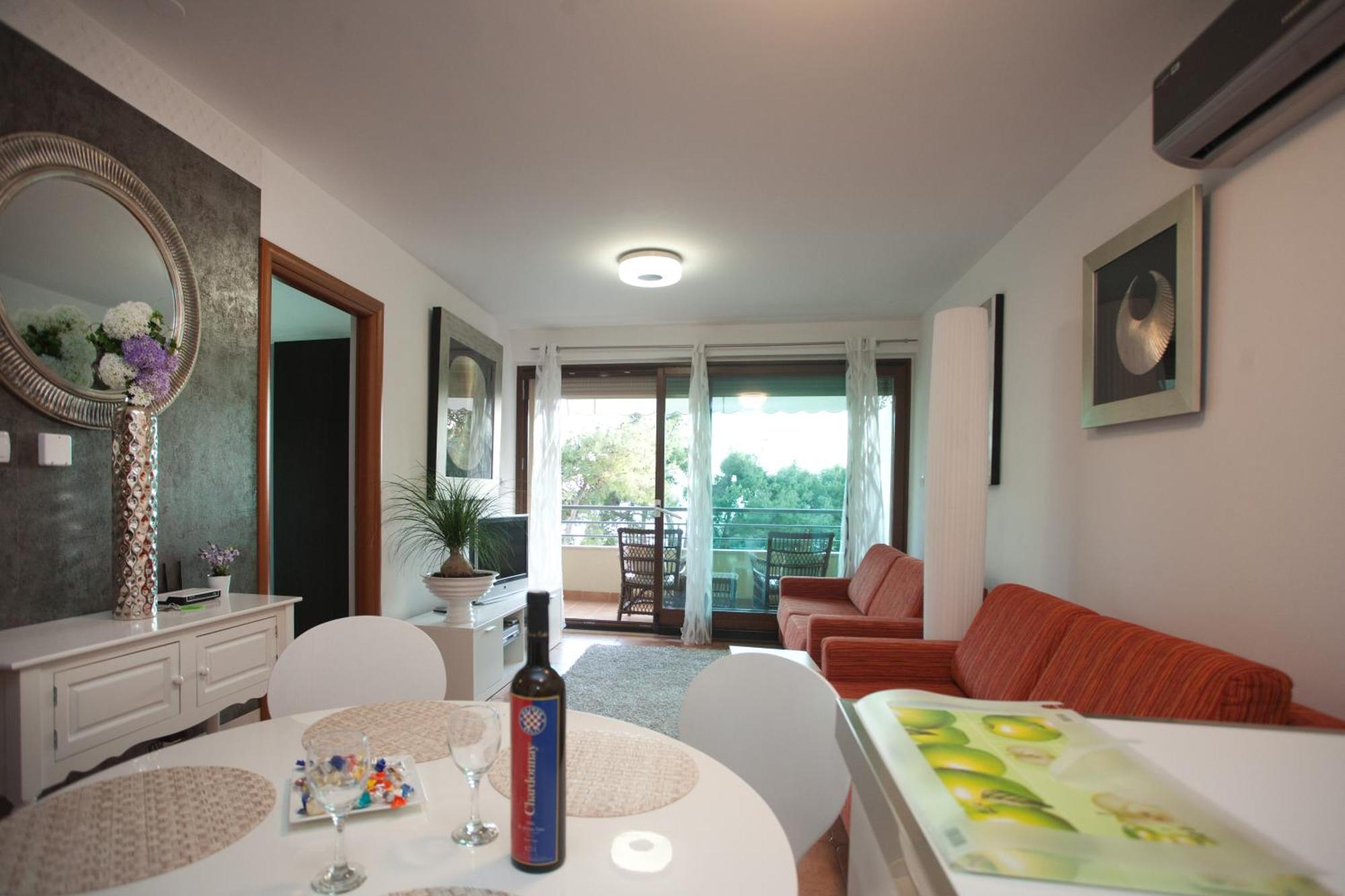Residence Apartments Anamaria Podstrana Bagian luar foto