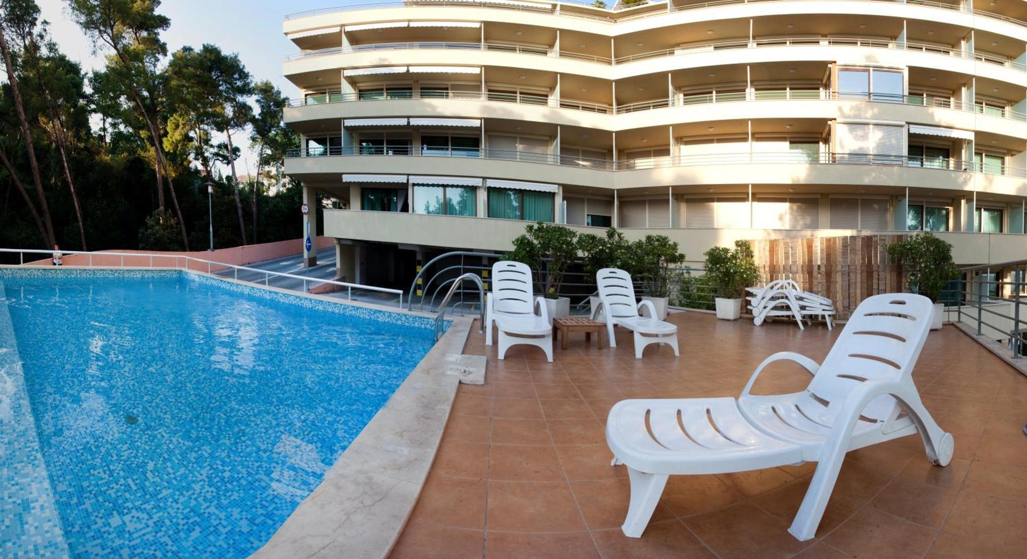 Residence Apartments Anamaria Podstrana Bagian luar foto